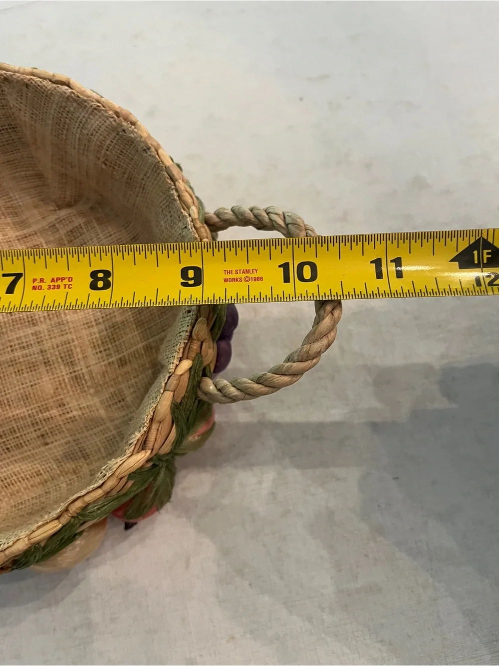 Vintage woven seagrass and raffia 2D fruit basket with lining. So cute!